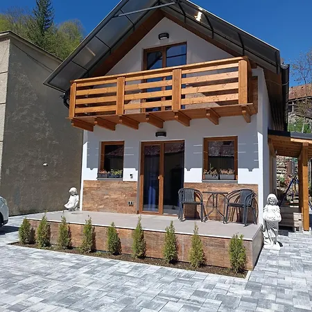 펜션 Pod Zvonicou *